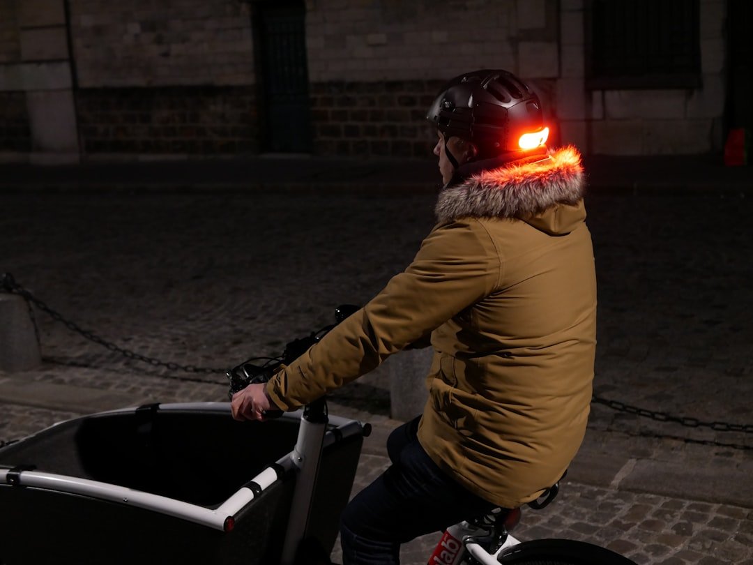 2000 Lumen Ebike Headlight Comparison: Mastering Urban Commuting Brightness - OPlace
