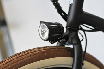 E-Bike Smart Brake Light Tech vs. Standard: A Deep Dive - OPlace