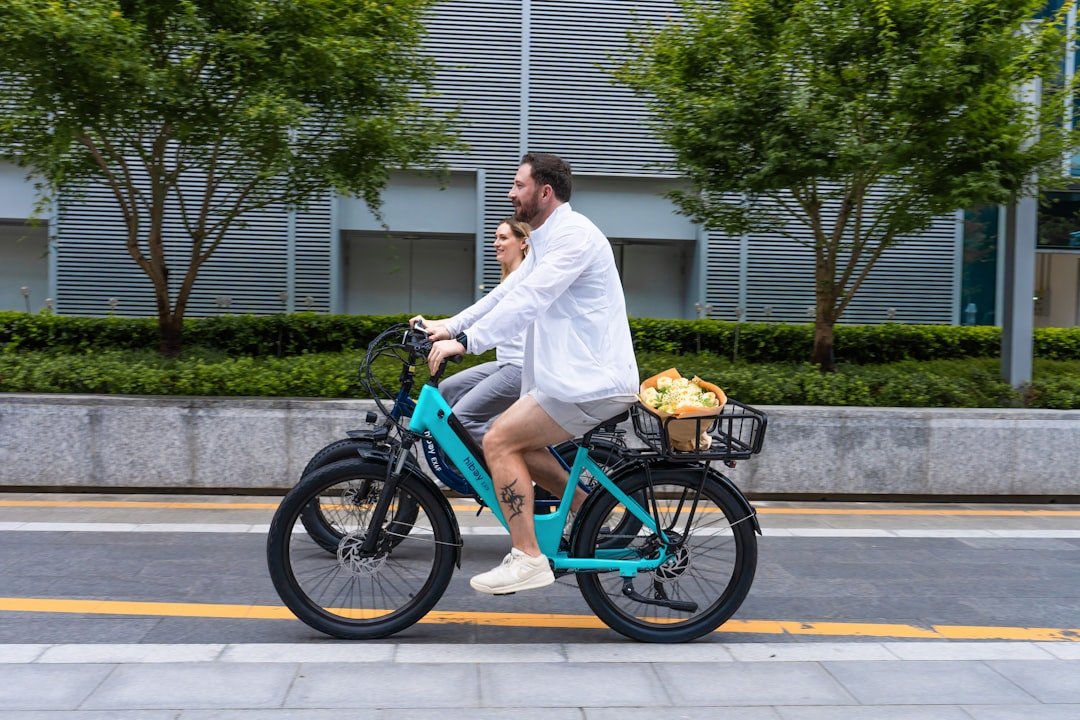 Ebike Mirror Recommendations: Enhance Safety on City Streets - OPlace
