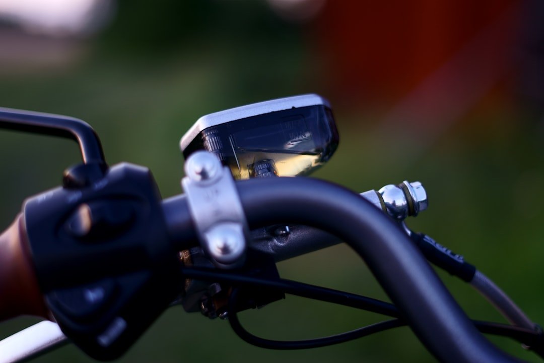 Effortless E-Bike Adventures: Maximizing Ease of Charging USB Rechargeable Lights - OPlace