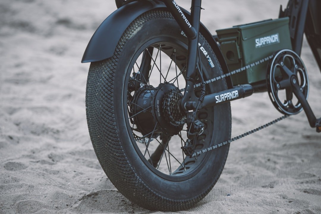 How to Stay Safe on an Ebike With a Flat Tire: A Rider's Guide - OPlace