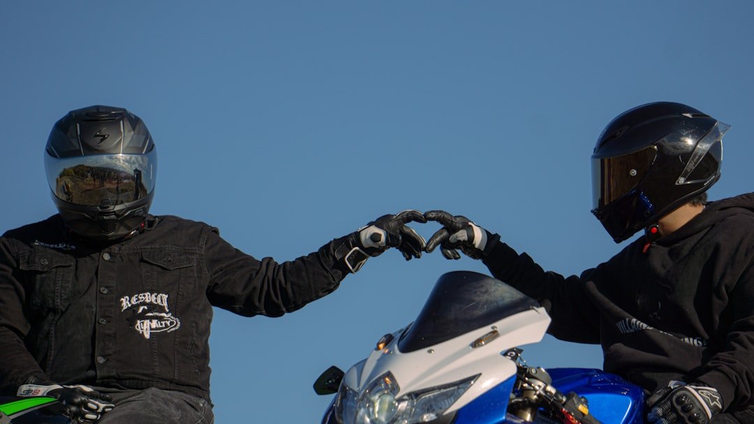 Motorcycle Communication Systems: A Comprehensive Guide for Riders - OPlace