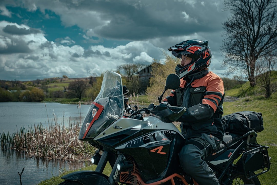 Motorcycle Communication Systems: A Comprehensive Rider's Guide - OPlace
