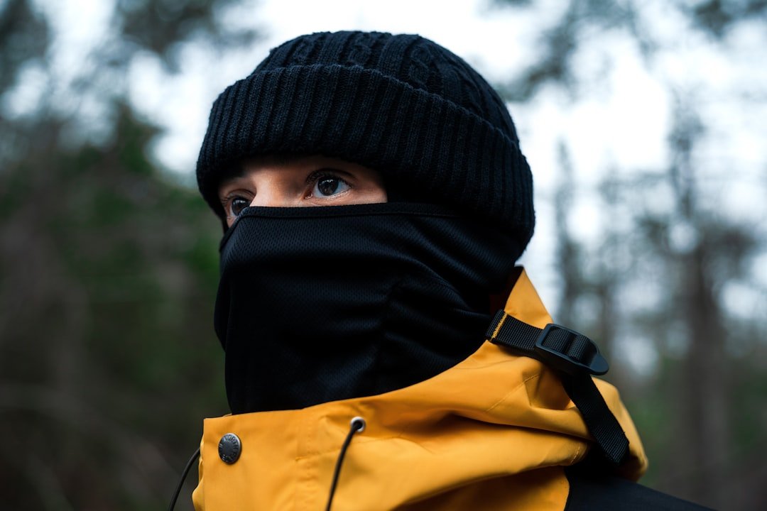 Motorcycle Gaiter Guide: When Riders Need Wind Coverage Without Blocking Helmet Fit - OPlace