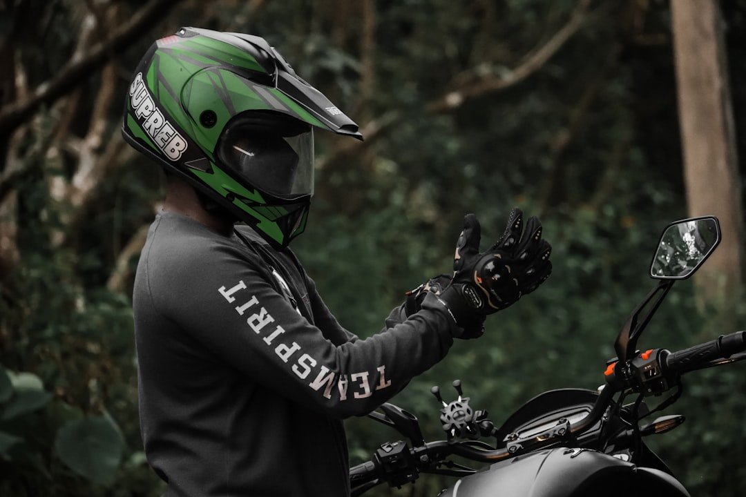 Motorcycle Hand Signals: A Complete Guide for Safe Group Riding - OPlace