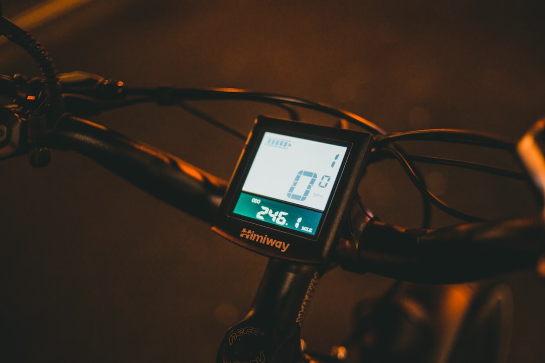 Effortless DIY: Install a GPS Tracker Taillight on Your Electric Bike