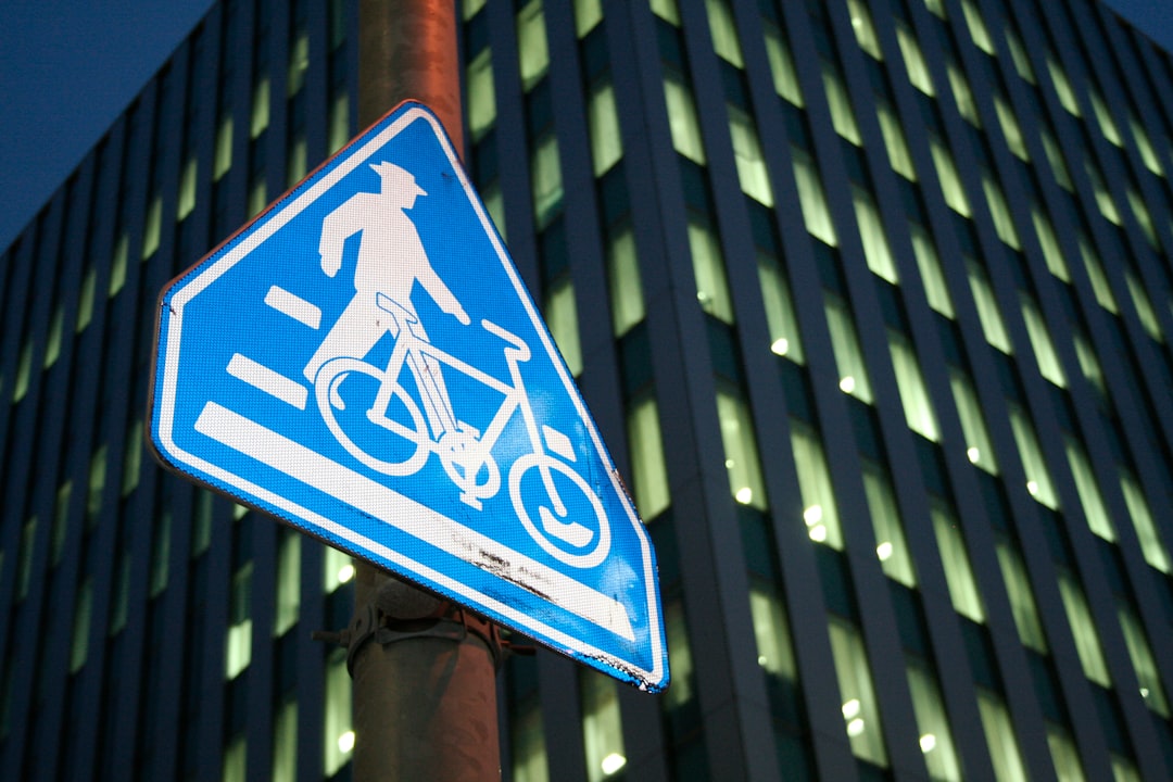 Best Smart Brake Sensing Taillights for E-Bikes: Enhanced Safety Guide