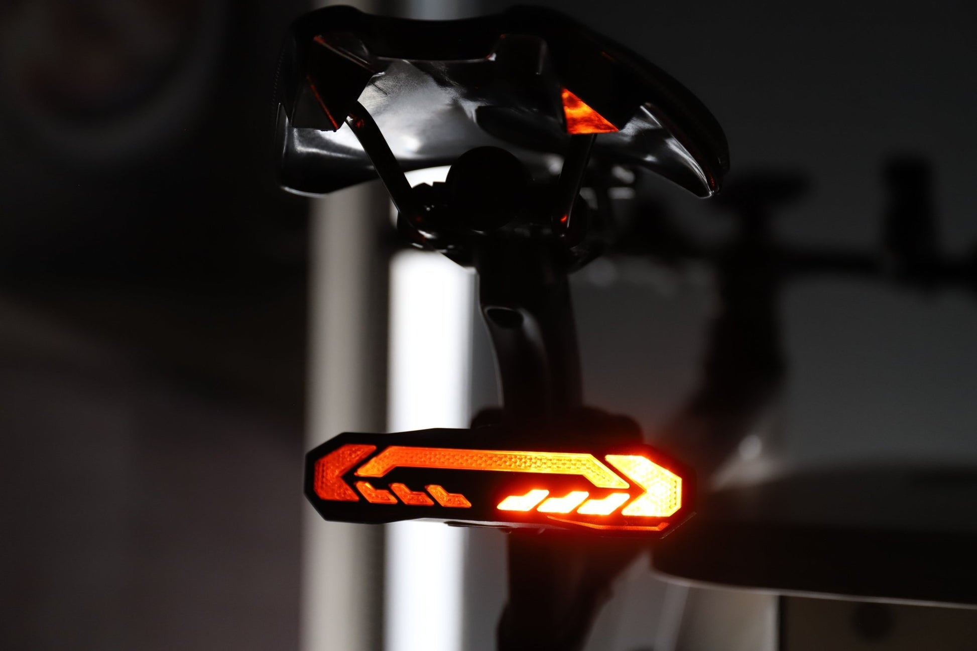 Smart Bike Tail Light with 110dB Siren Alarm, OPlace Gear Weatherproof Brake Sensing Rear Light, USB Rechargeable Safety Lamp - OPlace